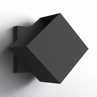 Savyon Single Light Outdoor Aluminum LED Wall Light