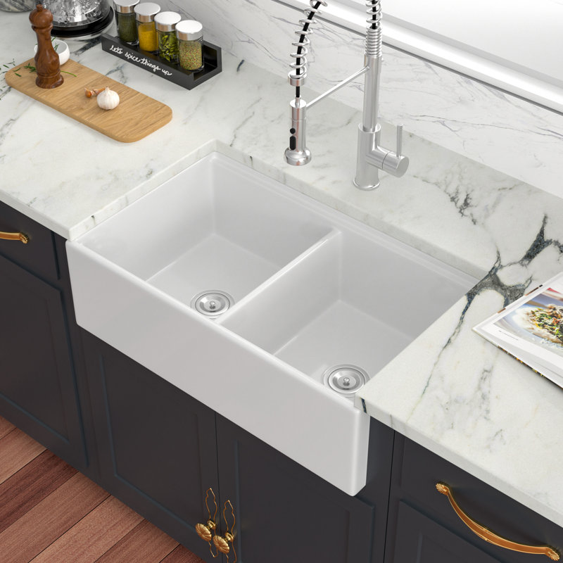 Évier de cuisine à double cuve en céramique 33 po x l 20 po avec tablier Framhouse / tablier avec accessoires, Argent argent