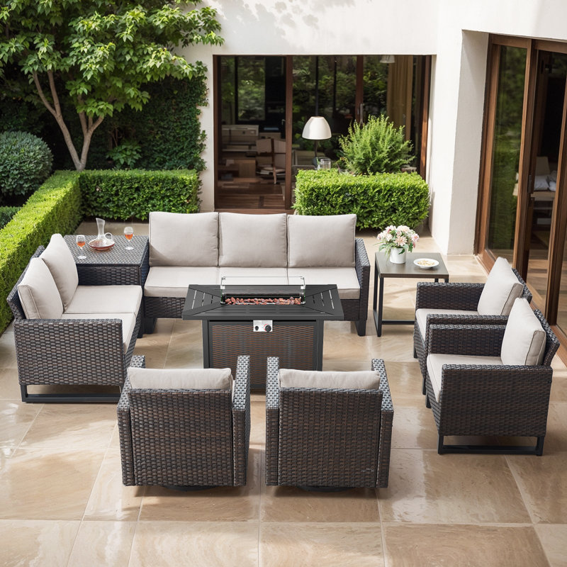 Ensemble de conversation d'extérieur en osier 9 pièces avec canapé modulaire, foyer, table pivotante et boîte de rangement Naresa