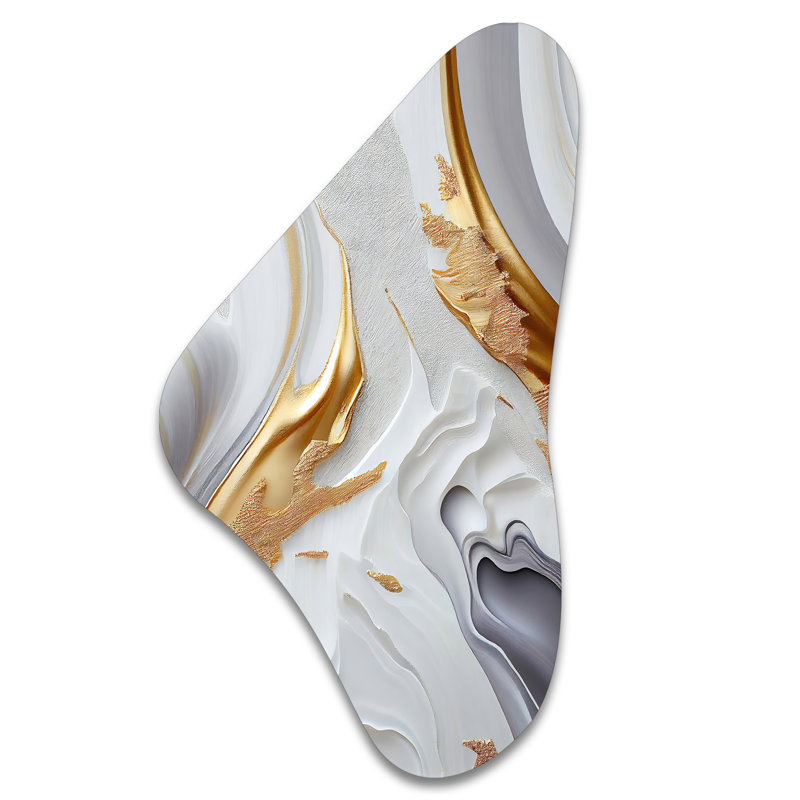 Hurd blanc et or marbré abstrait I - marbre asymétrique, art mural en métal, forme unique moderne, H 39 po x l 21 po x P 1 po