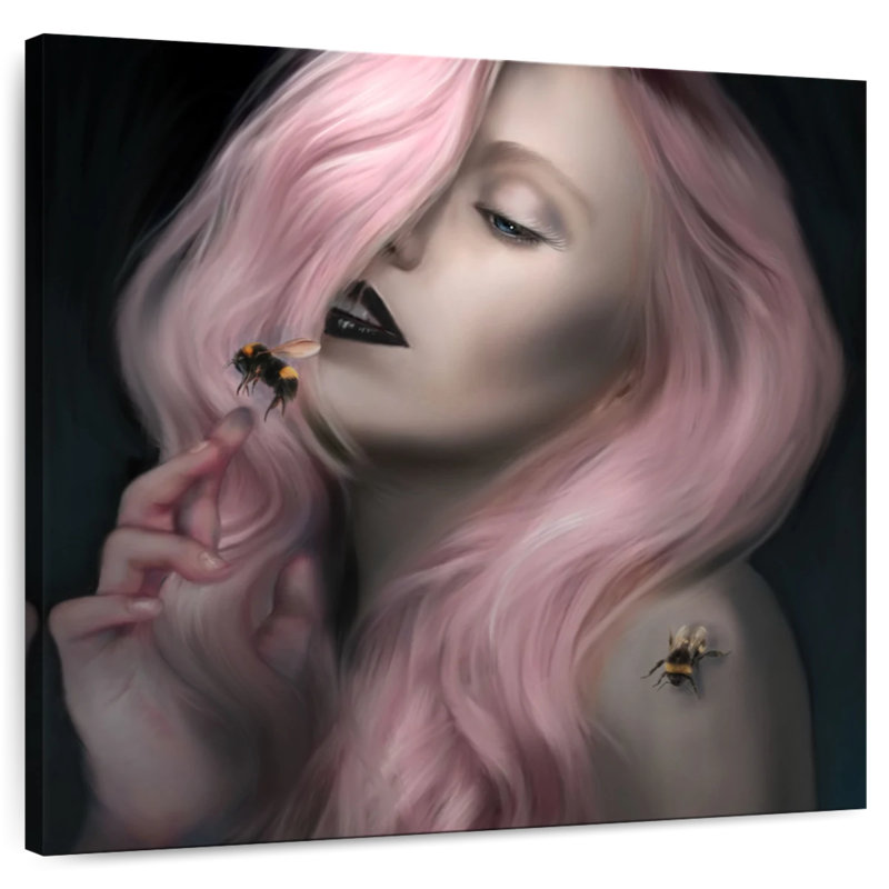 Leisha Bee Keeper, 16" H x 16" W