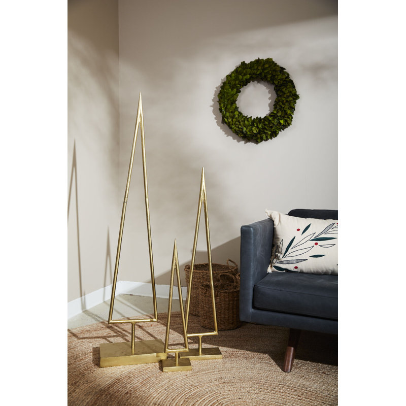 Arbre triangulaire en aluminium Cassina, H 52 po x l 12,5 po x P 7,75 po