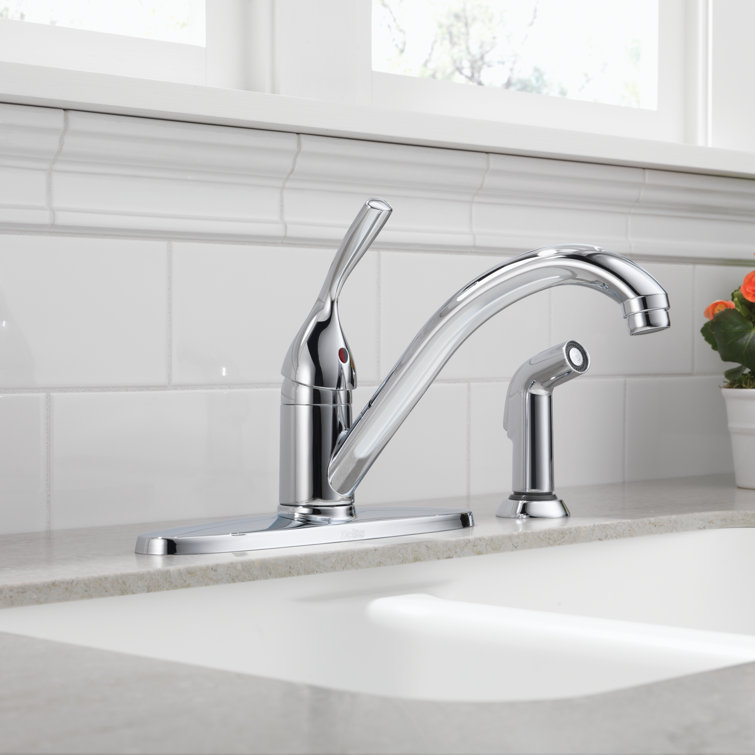 Classic Single-Handle Kitchen Sink Faucet with Side Sprayer, 4-Hole Kitchen Faucet