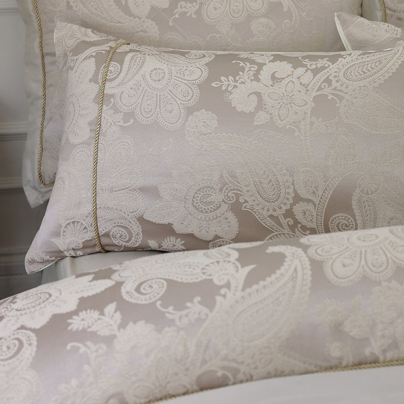 Opulent Jacquard Duvet Cover Set, Double Bedspread + 2 Standard Pillowcases