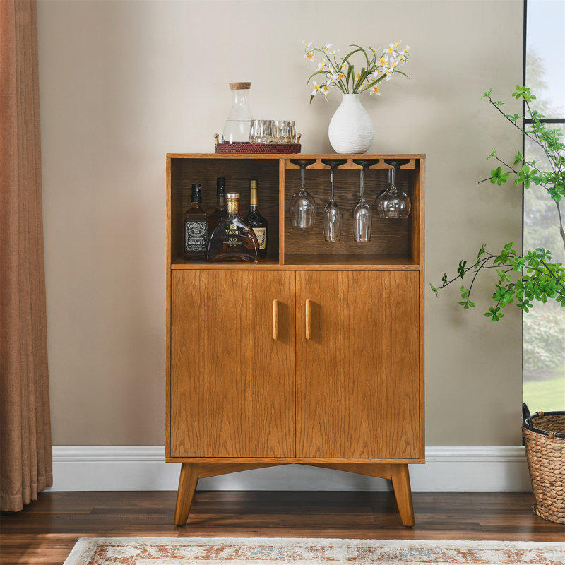 Armoire pour boissons alcoolisées polyvalente avec plusieurs options de rangement et conception durable