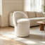 Fauteuil demi-tonneau avec rangement à plateau rabattable-409842322