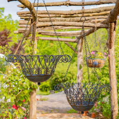 Metal Hanging Basket Planters  "Stephania" (Set of 2)