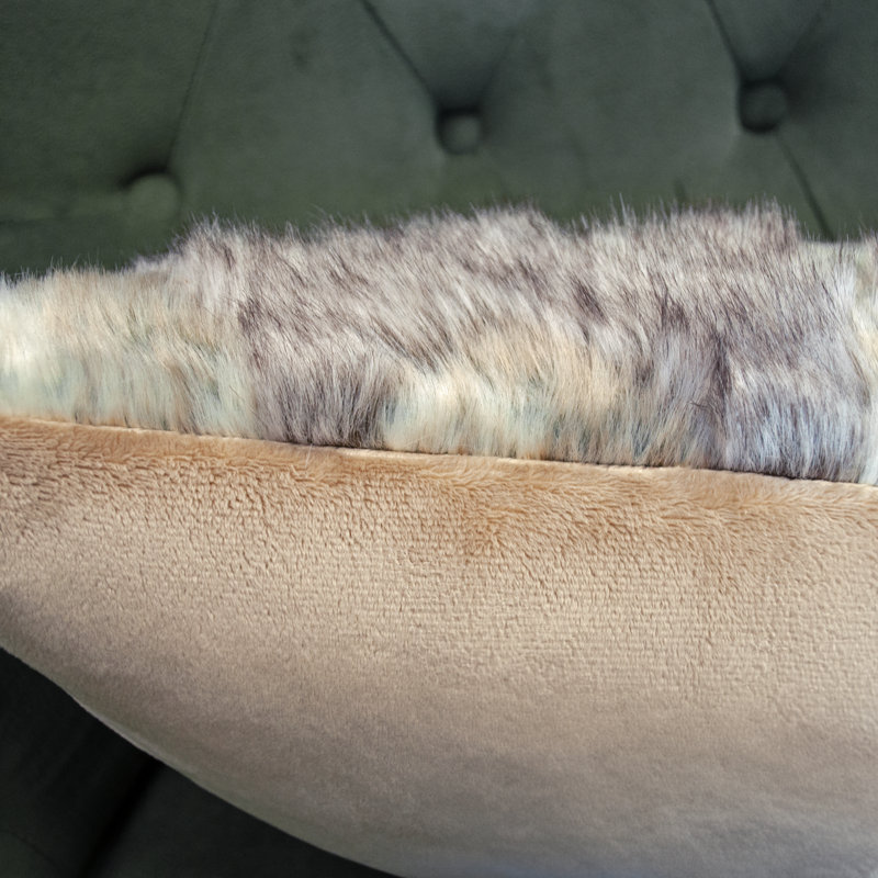 Coussin en fourrure synthétique Thomas Collection®, Square 18"