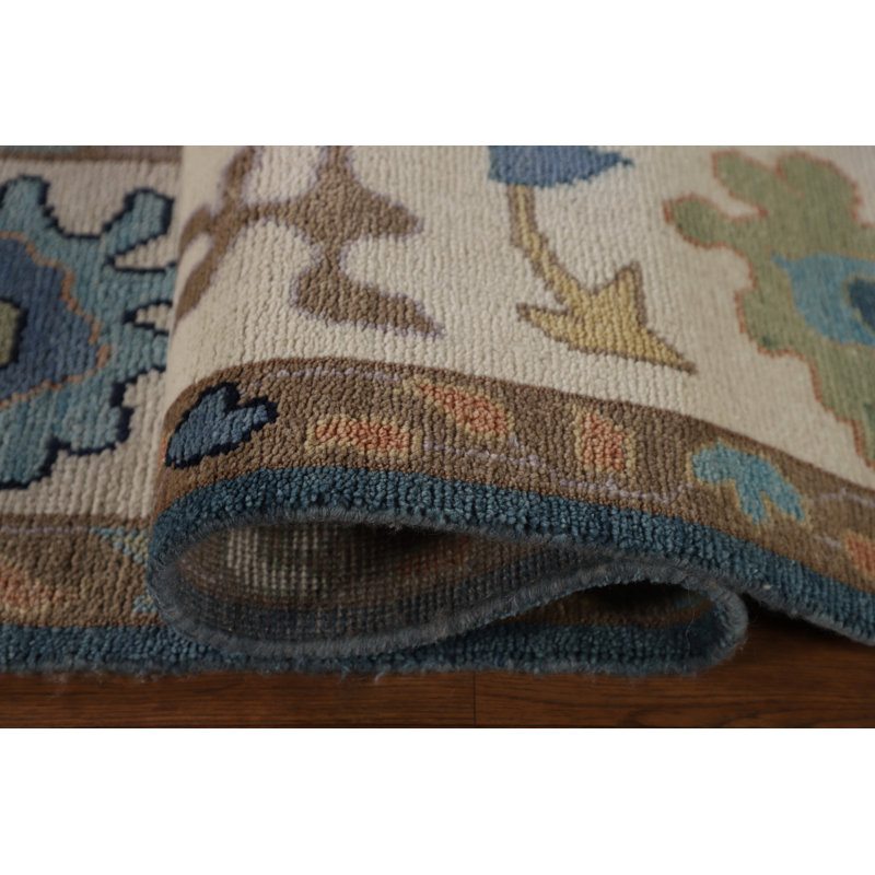 Tapis oriental floral 9 pi x 12 pi Oushak