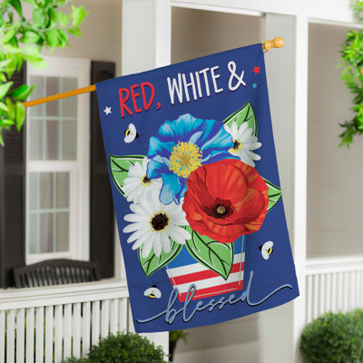 Drapeau de maison rouge, blanc et bleu