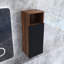 Armoire murale noire et noyer pour petits espaces