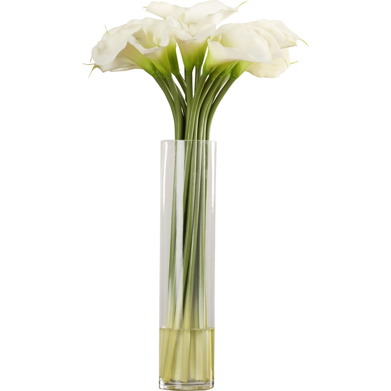 Centres de table lys dans un vase