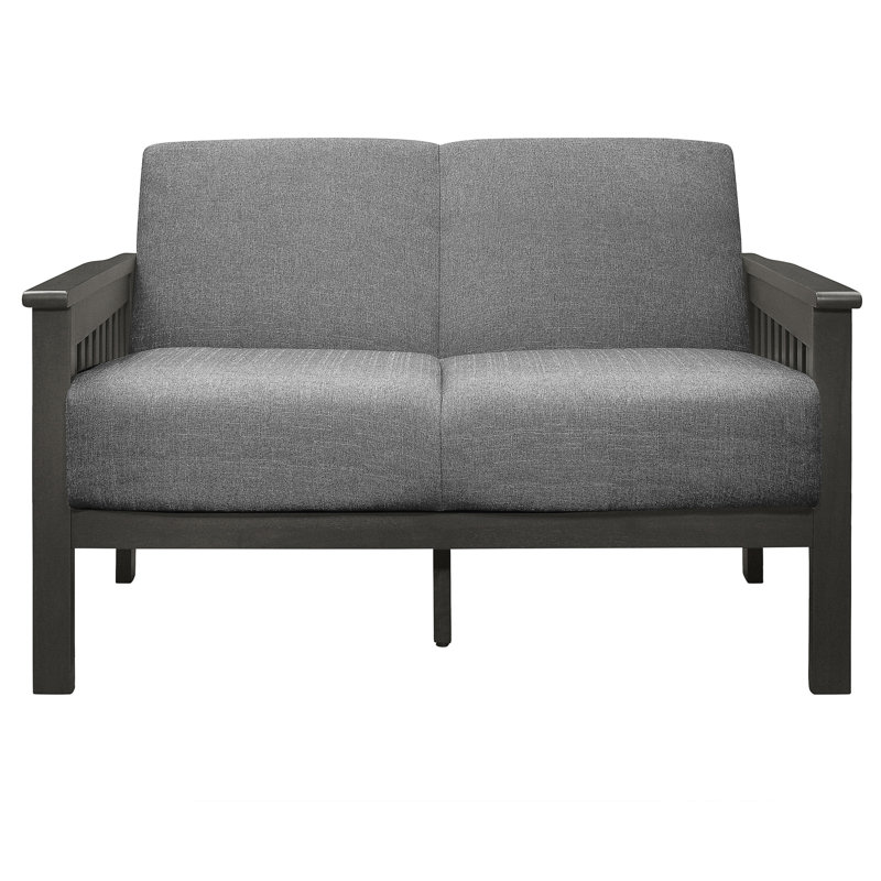 En gris avec cadre en bois massif et rembourrage en mousse au-dessus des ressorts ensachés, base en tissu texturé à finition antique