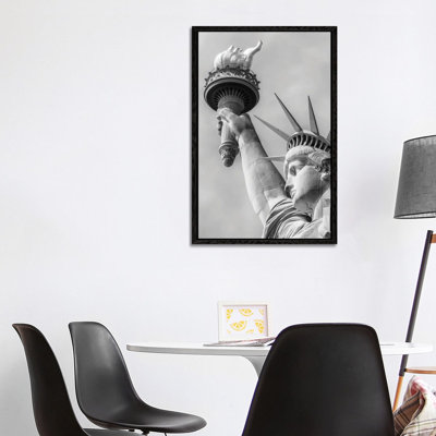 New York City Monochrome Statue Of Liberty by Melanie Viola - Print on Canvas