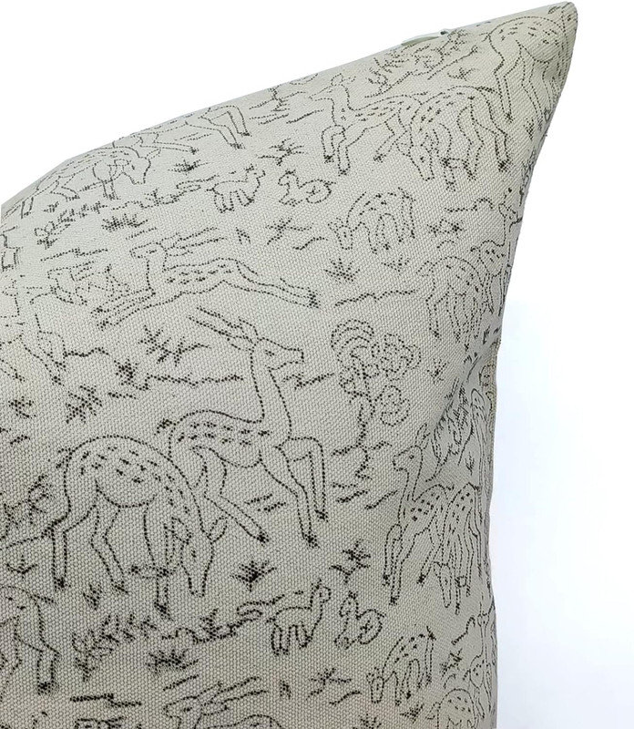 Housse de coussin imprimée à la main Dear Forest Design, coussin décoratif pour canapé, lit et chaise, 14 po x 14 po