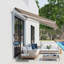 Auvent de terrasse rétractable 13 pi x 8 pi avec toile et cadre en aluminium, manivelle manuelle, rayures rouges pour terrasse de balcon