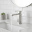 Robinet de lavabo de salle de bain avec poignée simple et bonde escamotable-120276100