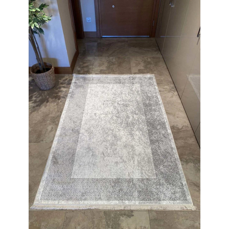 Toscana Area Rug with Non-Slip Backing, Rectangle 2'7" x 3'3"