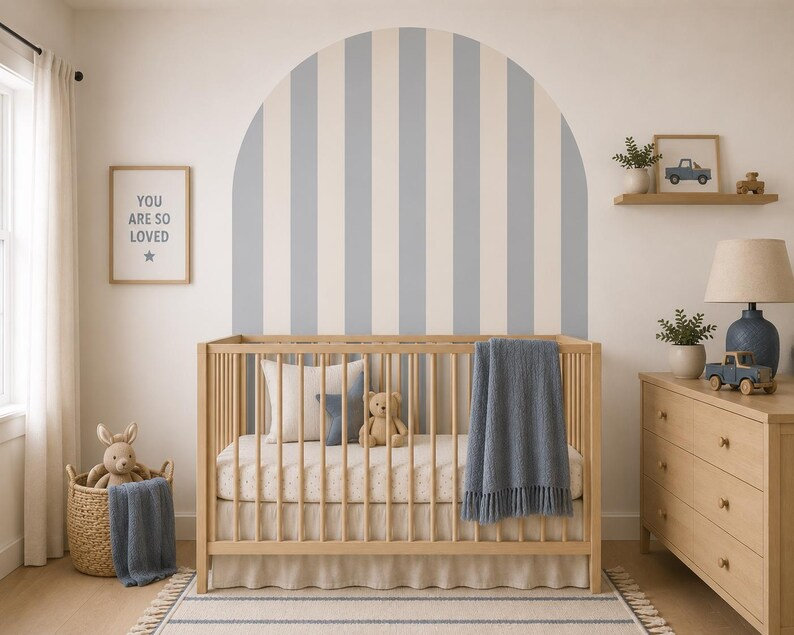 Adhésif décoratif 72 pouces de large rayé crème au beurre 72 pouces de haut, L 72 po x H 80 po, Crème au beurre