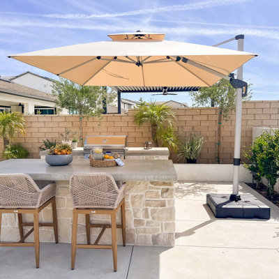 Parasol carré en porte-à-faux 9 pi x 9 pi Romy, inclus, noir