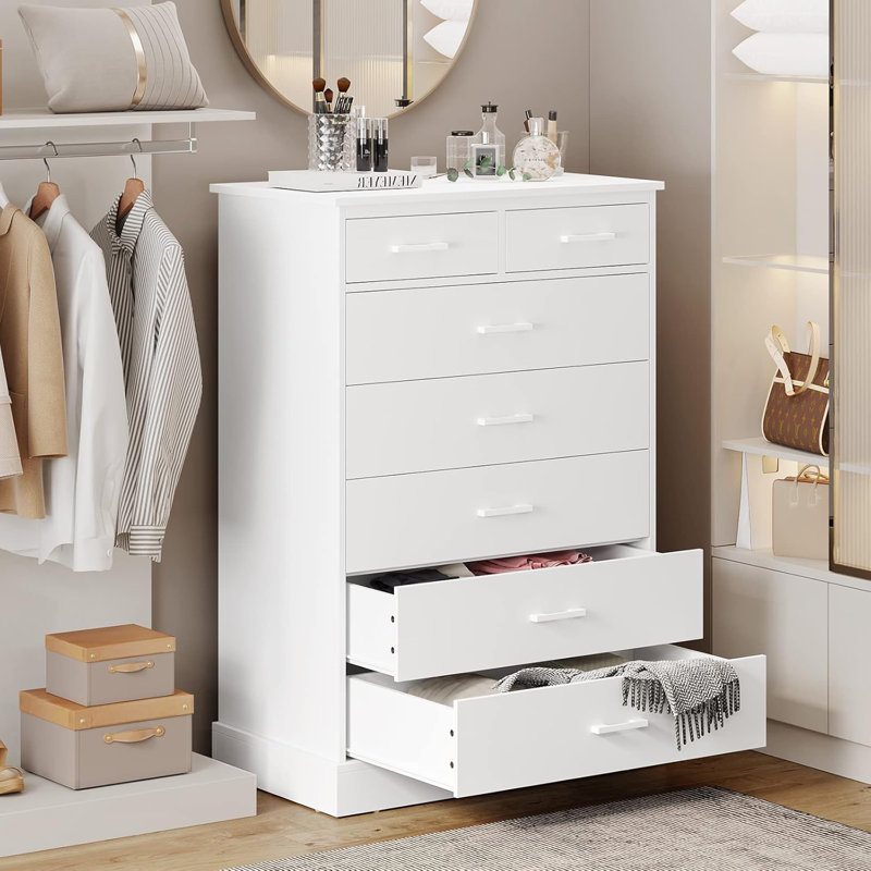 27.6 " W 7 - Drawer Dresser, White