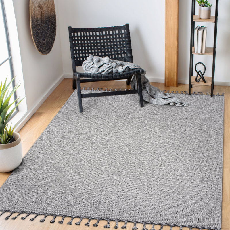 Geometric Indoor/Outdoor Area Rug, Rectangle 4' x 6'2"