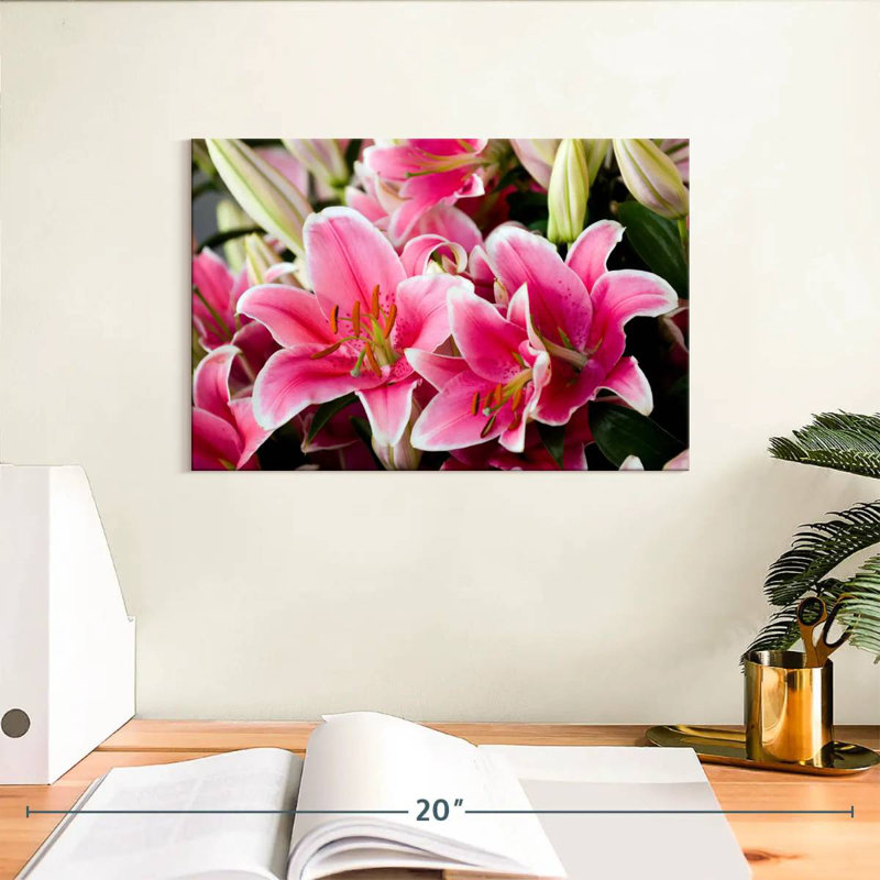 Bouquet de lys roses Harnek, H 8 po x l 12 po