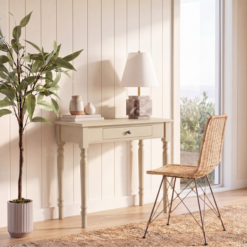 Gaven Desk, Sand