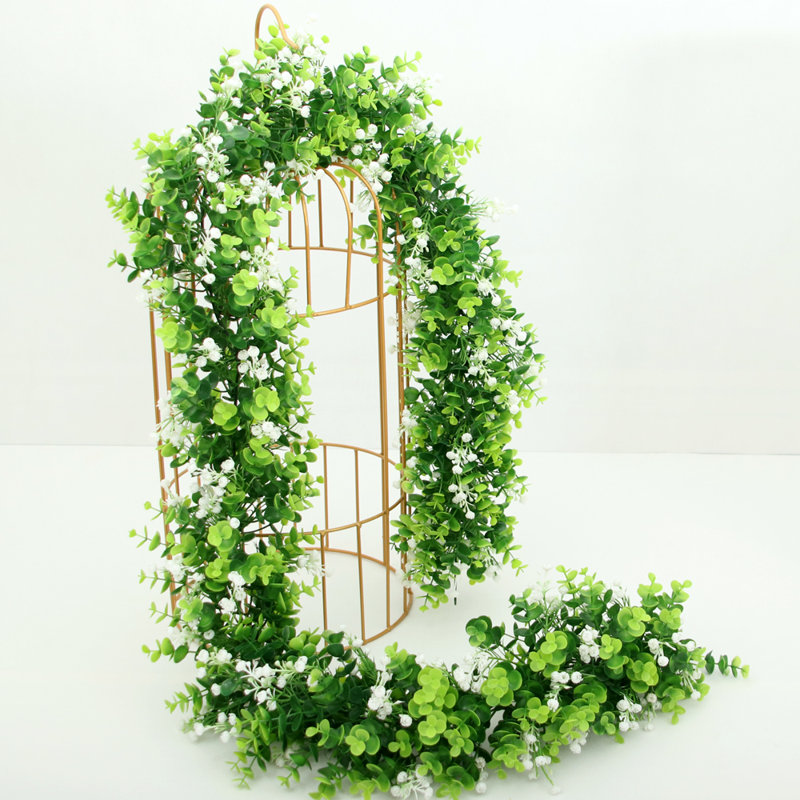 Guirlande 6 'en eucalyptus artificiel avec gypsophile blanche