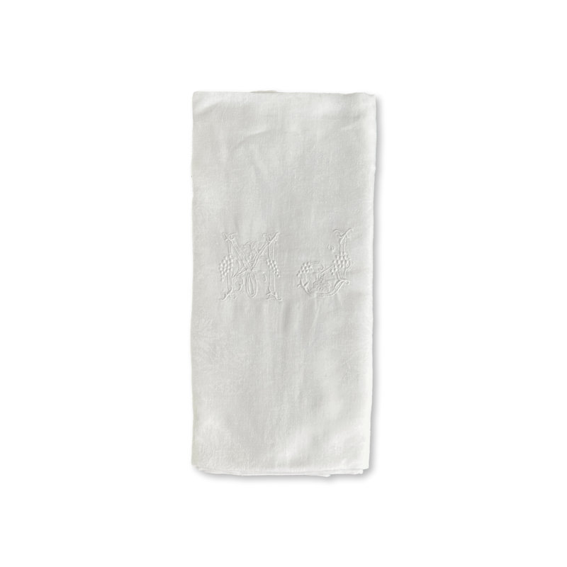 Nappe antique française en lin ivoire 88 avec monogramme MJ ou PT