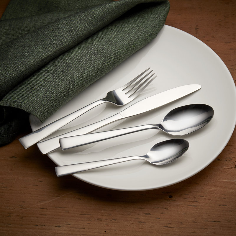 Hampton Forge Catalina Mirror 16 Piece Flatware Set