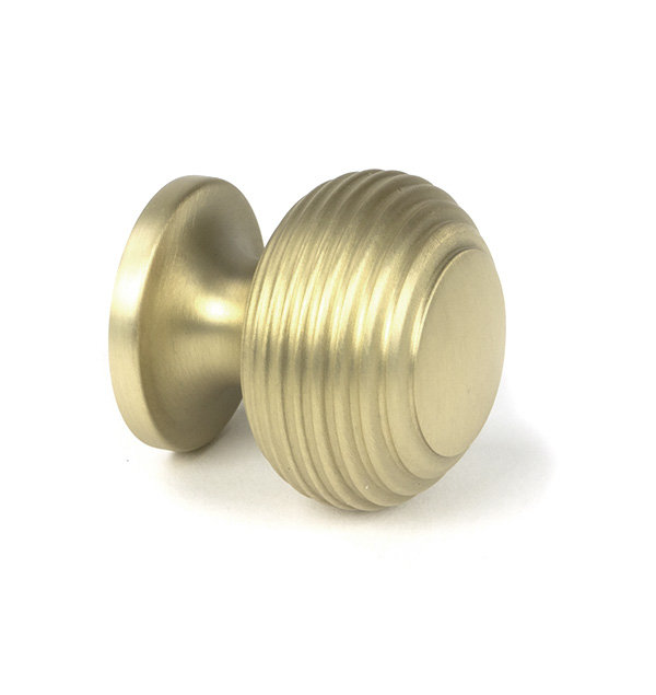 Beehive Cabinet Knob, 1.18" Knob Diameter, Satin Brass