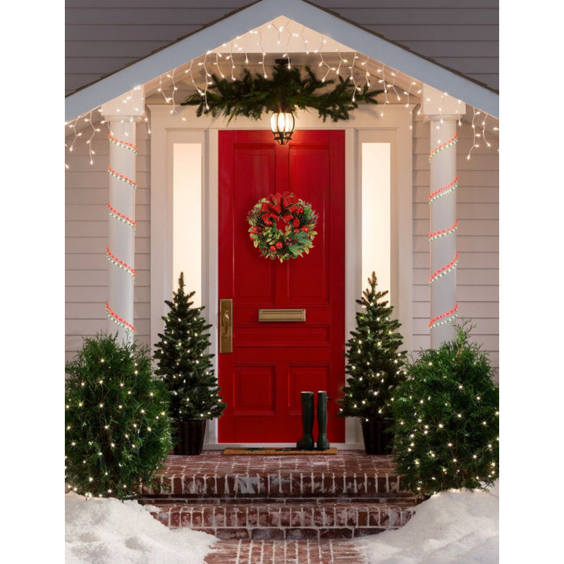 22" Holiday Wreath with Two UV Rated Boxwood Drop-Ins