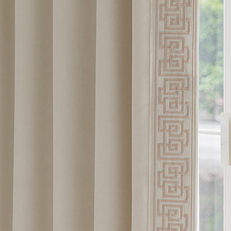 Paire de rideaux obscurcissant en velours Allison (ensemble de 2), L 50 po x L 84 po, Tissu crème / bordure beige