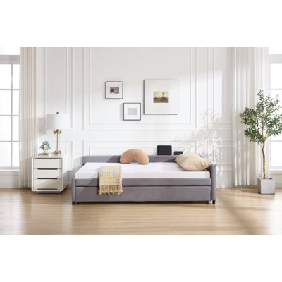 Upholstered Daybed With Trundle,Sturdy Wooden Bed Frame For Guest Room