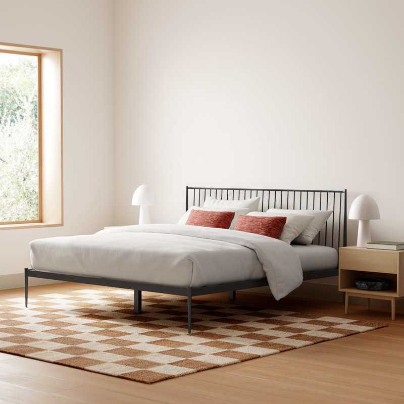 Aston Spindle Bed, Black, King
