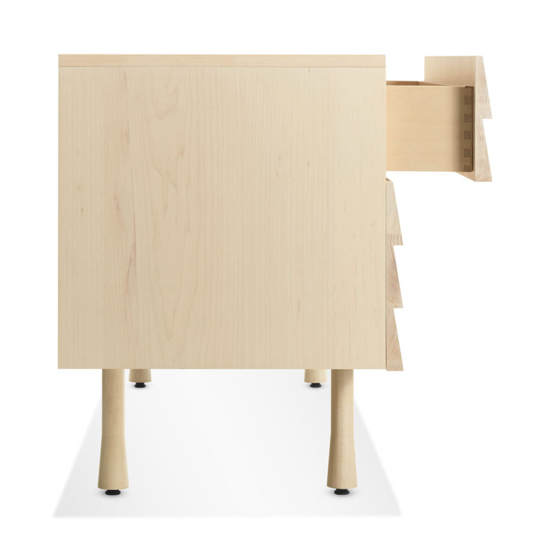 Lap 72'' W 4 - Drawer Dresser, Whitewashed Maple