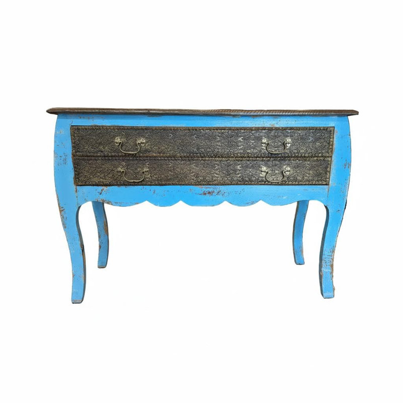 Console en bois bleu patiné avec feuille de laiton martelé