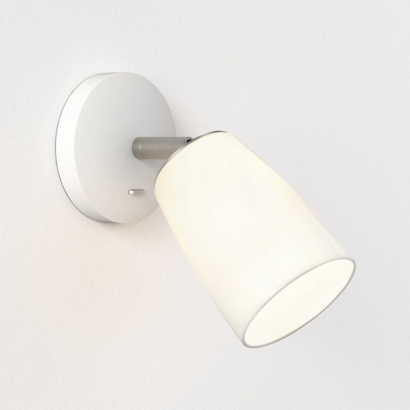 Carlton 1 - Light Spotlight, Hardwired