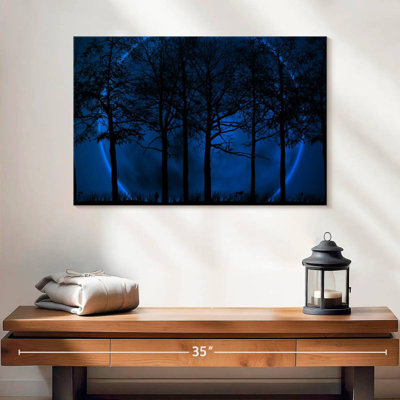Silhouette de forêt bleue