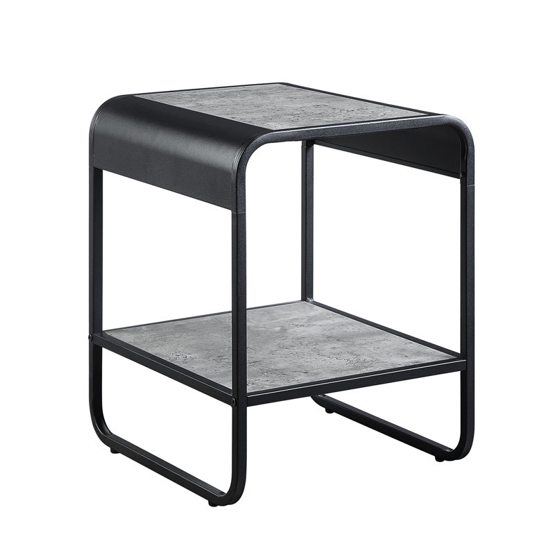 Table de bout avec cadre en métal industriel moderne avec finition gris béton, cadre noir, bords courbés, 1 compartiment ouvert pour le rangement de petits objets, 16 po de profondeur, 18 de largeur, 21 de hauteur et de surface, détails,