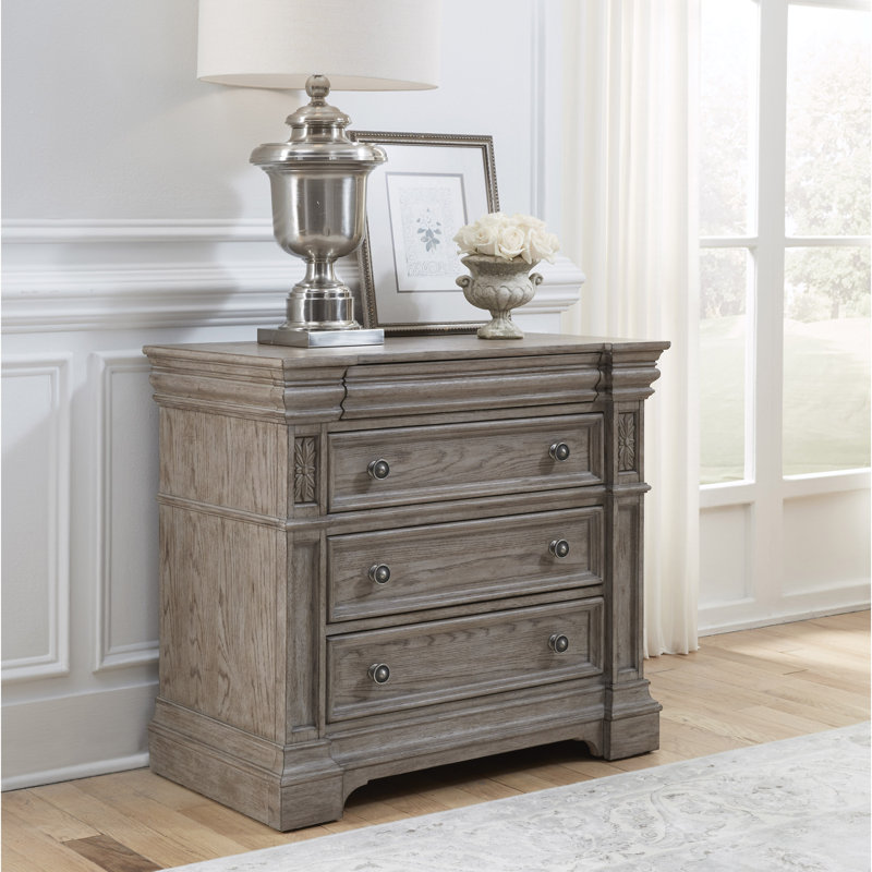 French Gray Light Wood 4-Drawer Bachelor's Chest