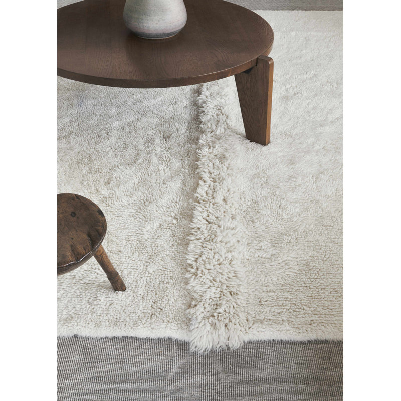 Sheep Of The World Hand Tufted Wool Area Rug in Sheep White, Rectangle 8'2" x 11'2"
