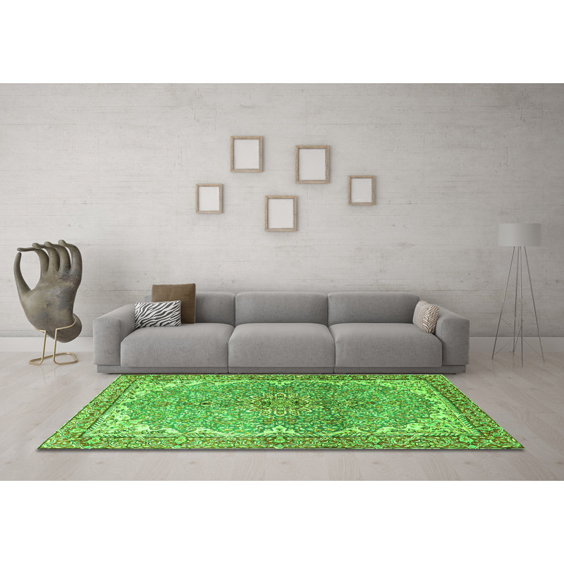 Amandah Washable Oriental Indoor Rug, Square 8'