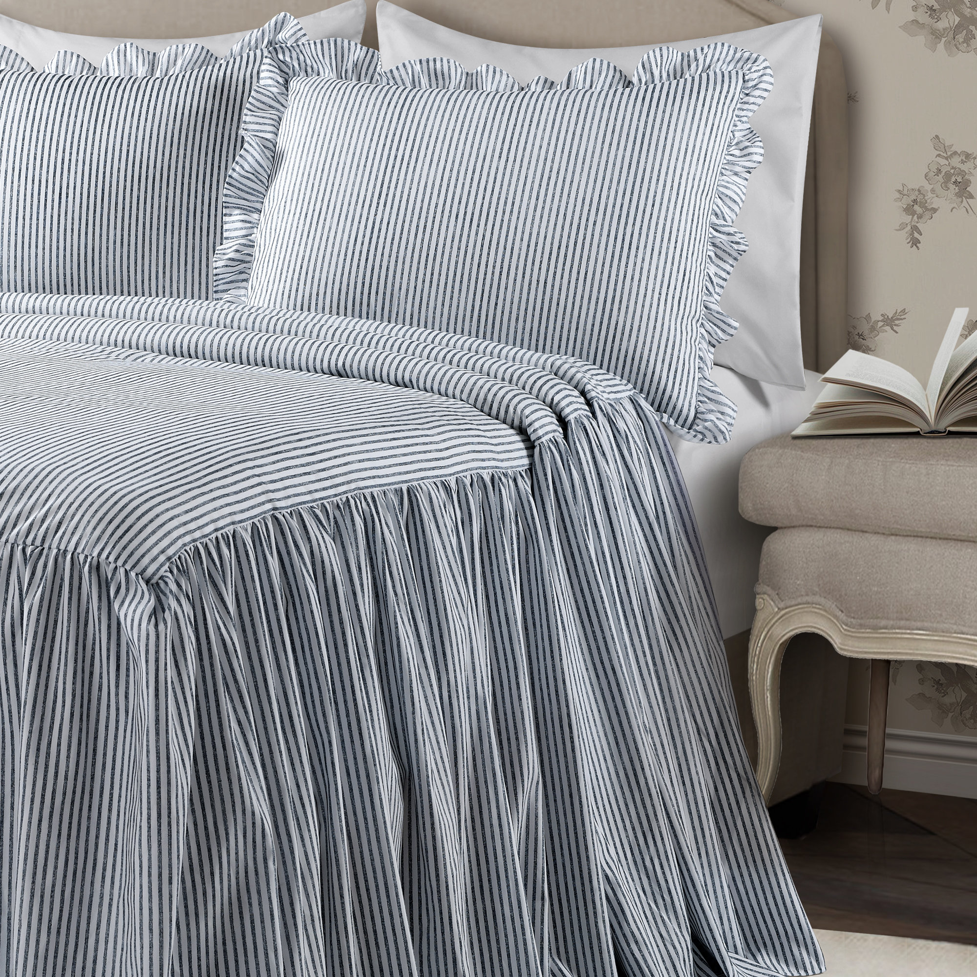 Lush Decor Reyna Microfiber Reversible 3 Piece Bedspread Set & Reviews | Wayfair