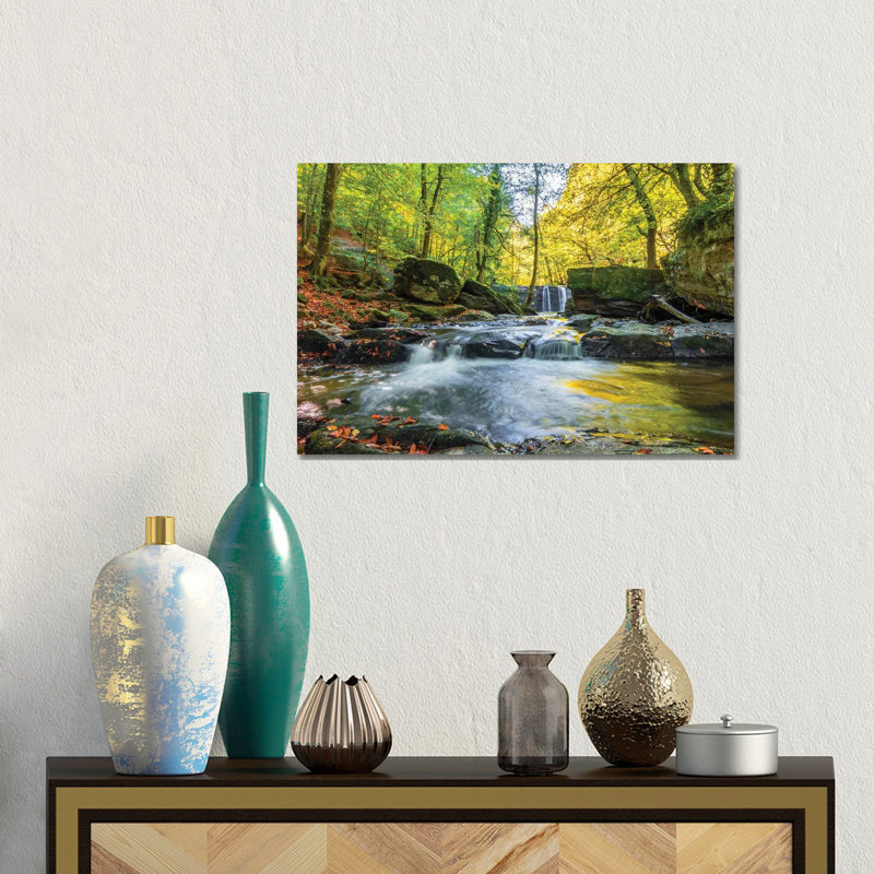 Giclée sur toile tendue avec cascade III, H 12 po x l 18 po