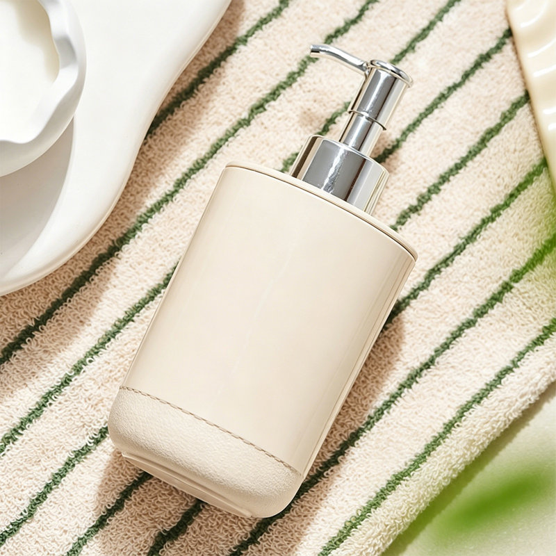 Bouteille d'eau, 300 ml, gel de douche, distributeur de mains, bouteille, beau, mains, salle de bain, cuisine, toilette, station de lavage