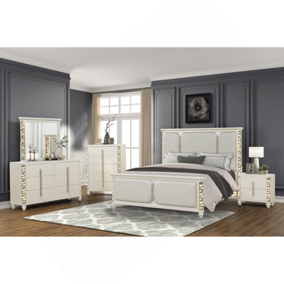 Ensemble de chambre avec très grand lit 4 pièces avec détails DEL et dorés - Beige