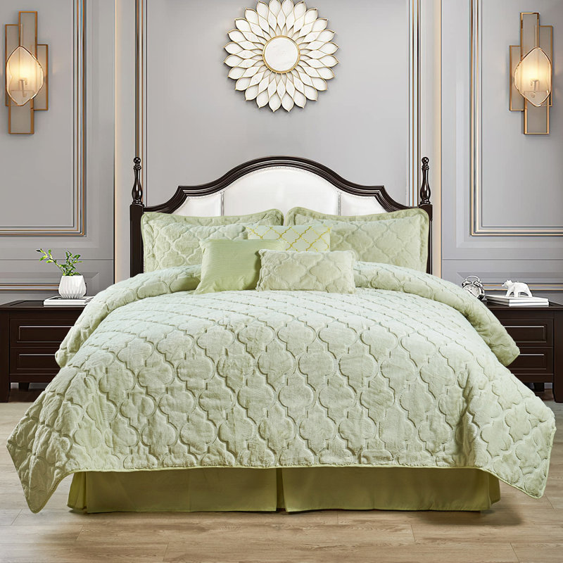 7 Piece Ogee Currey Faux Fur Embroidery Set, Queen Quilt, Light Green