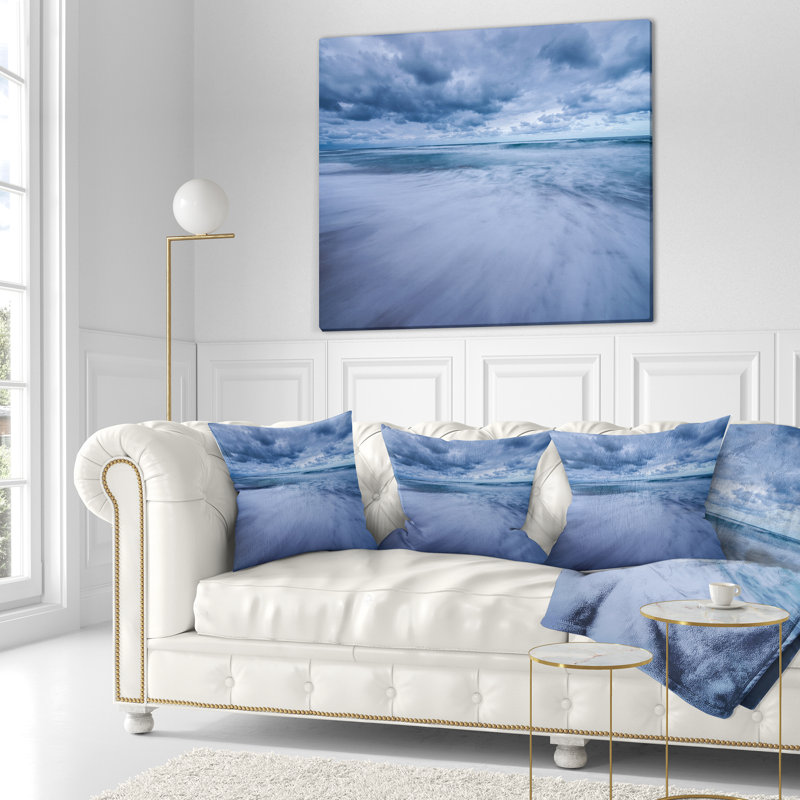 Oreiller seascapes de pluie au-dessus de l’océan, 16 po x 1 po, Coussin décoratif